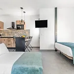 Open Sea Apartment