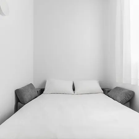 Open Sea Apartment *