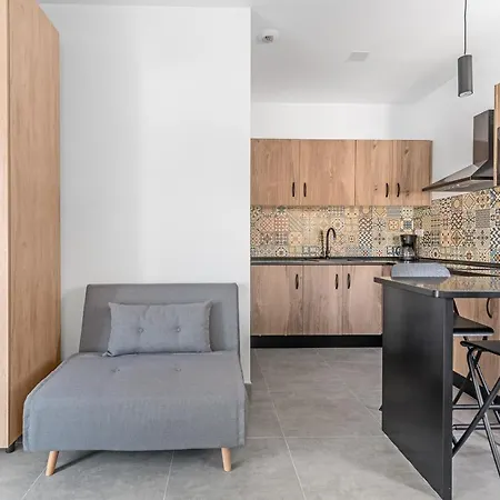 Open Sea Apartment *