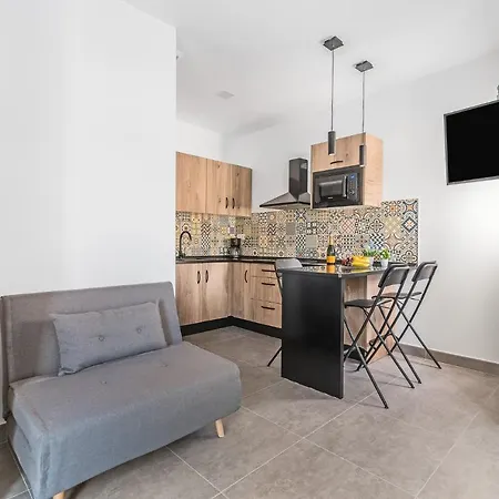 Open Sea Apartment *